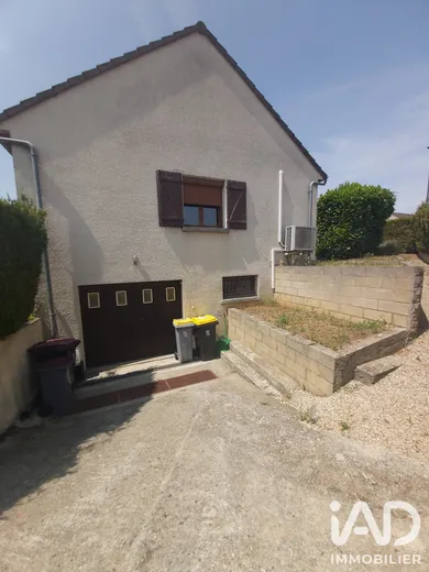 Maison traditionnelle à Malay-le-Grand (89100)