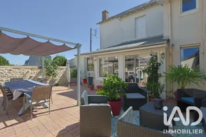 Townhouse in Thouars (79100)