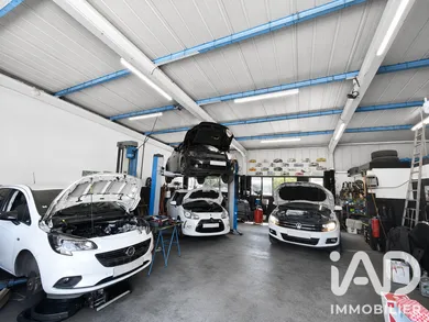 Garage, Gas station in Grasse (06130)