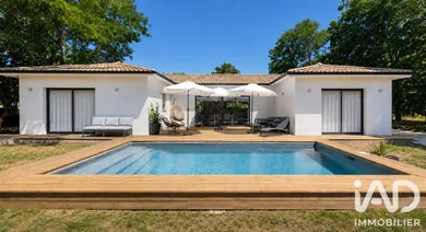 House in Salles (33770)