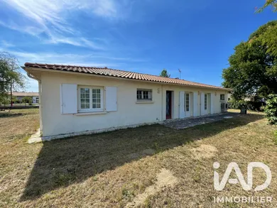 Village house in Cissac-Médoc (33250)