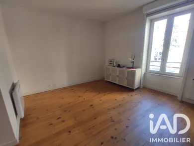 Immeuble à Thiers (63300)