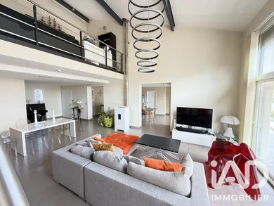 Architectural house in Saint-Jean-Lasseille (66300)
