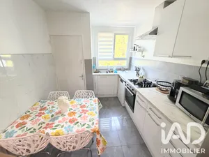 Apartment in Aix-en-Provence (13100)