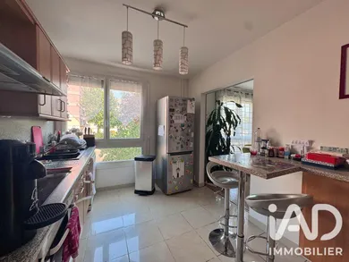 Appartement à Crosne (91560)