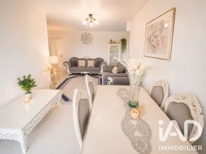 Apartment in Grigny (91350)