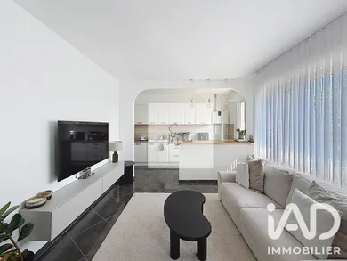 Apartment in Andilly (95580)