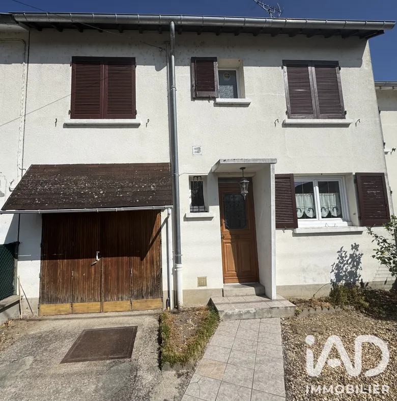 Maison 6 pièces 88 m² · à Saint-Denis-de-l'Hôtel · 88,4 m² · 170 000 €