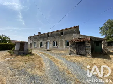 Maison à Les Herbiers (85500)