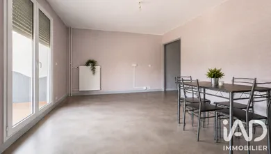 Appartement à Charleville-Mézières (08000)