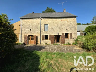 Maison de campagne à Peyrelevade (19290)