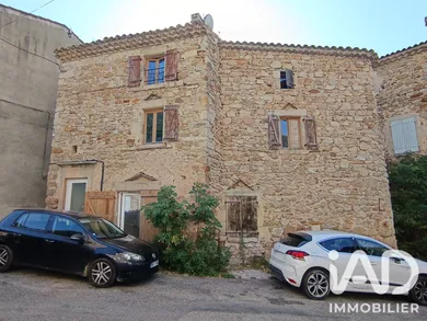 Village house in Uzer (07110)