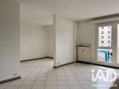 Appartement à Cergy (95000)