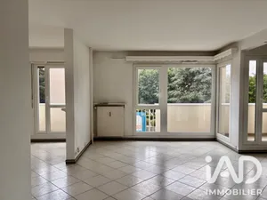 Apartment in Cergy (95000)