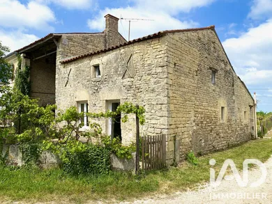 Maison de campagne à Dœuil-sur-le-Mignon (17330)