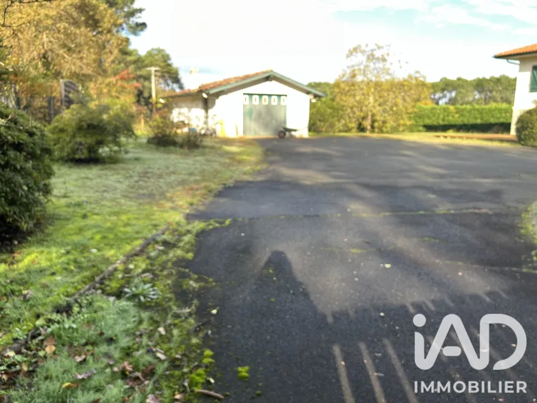 Terrain à Soustons (40140) · 180 000 €