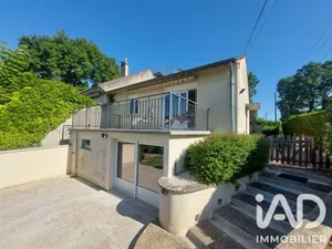 Maison traditionnelle à Chartrettes (77590)