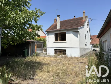 Maison à Saint-Jean-de-la-Ruelle (45140)