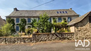 Maison à Golinhac (12140)