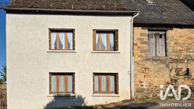 Maison de village à Saint-Félix-de-Lunel (12320)