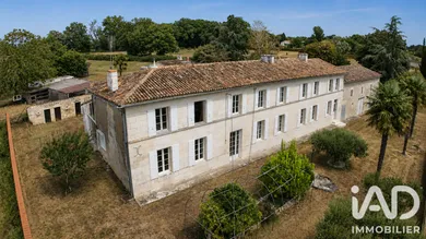Longere in Saintes (17100)