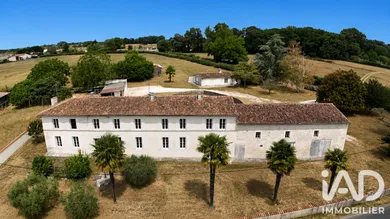 Longere in Saintes (17100)