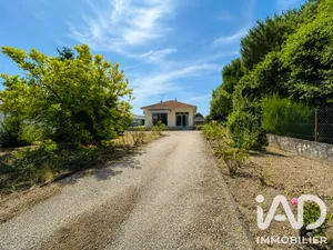 Maison traditionnelle à Le Taillan-Médoc (33320)