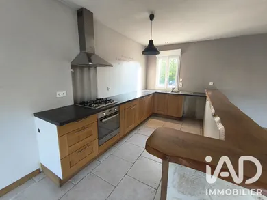Detached house in Chey (79120)