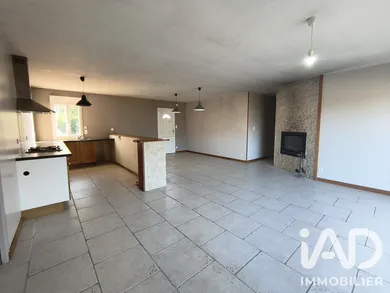 Detached house in Chey (79120)