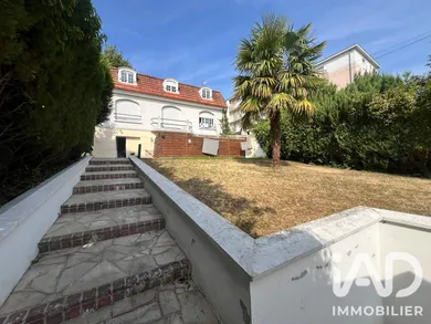 Immeuble à Corbeil-Essonnes (91100)