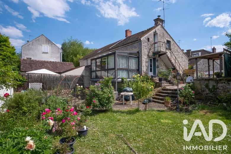Maison 4 pièces 76 m² · à Samois-sur-Seine · 76 m² · 353 000 €