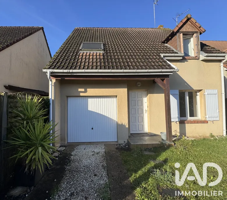Maison 4 pièces 84 m² · à Orléans · 83,6 m² · 1 150 €