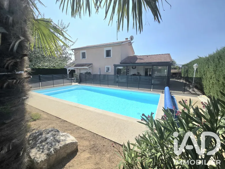 Maison 5 pièces 117 m² · à Charnas · 117,1 m² · 380 000 €