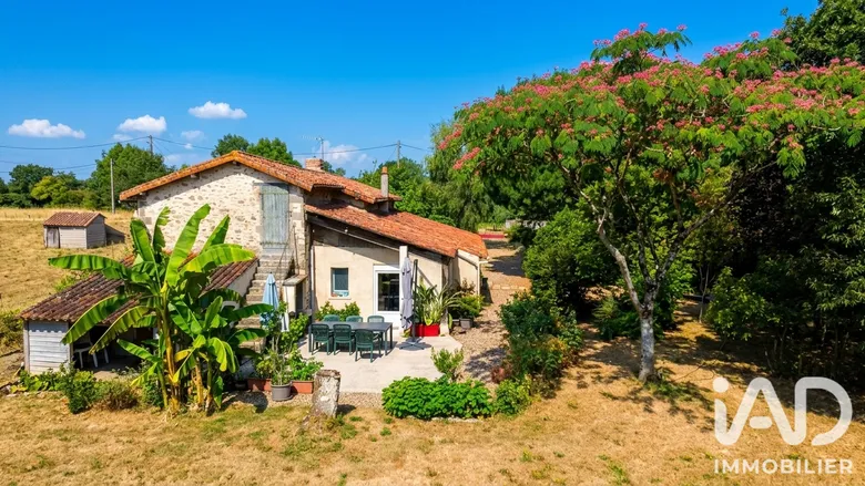 Maison 6 pièces 142 m² · à Saint-Martin-du-Fouilloux · 142 m² · 169 500 €