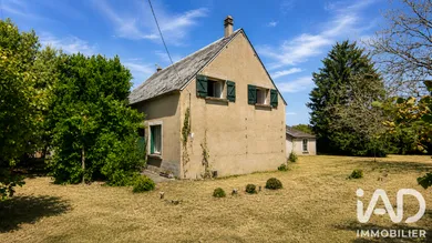 Maison de campagne à Couy (18140)