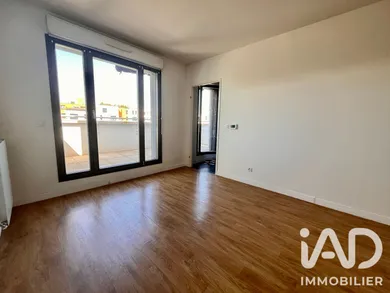 Apartment in L'Île-Saint-Denis (93450)