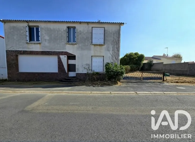 Maison 6 pièces 120 m² · à Beaulieu-sous-la-Roche · 120 m² · 130 000 €