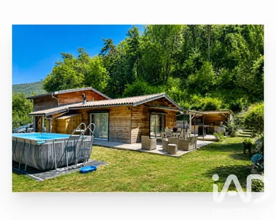 Maison de campagne à Aiglun (06910)