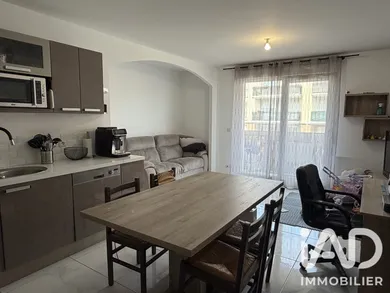 Appartement à Pontault-Combault (77340)