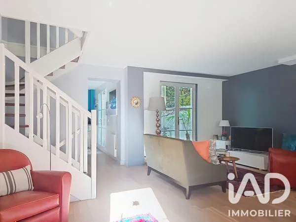 Maison à Marly-le-Roi (78160) photo 2