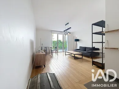 Apartment in Paris (75018)