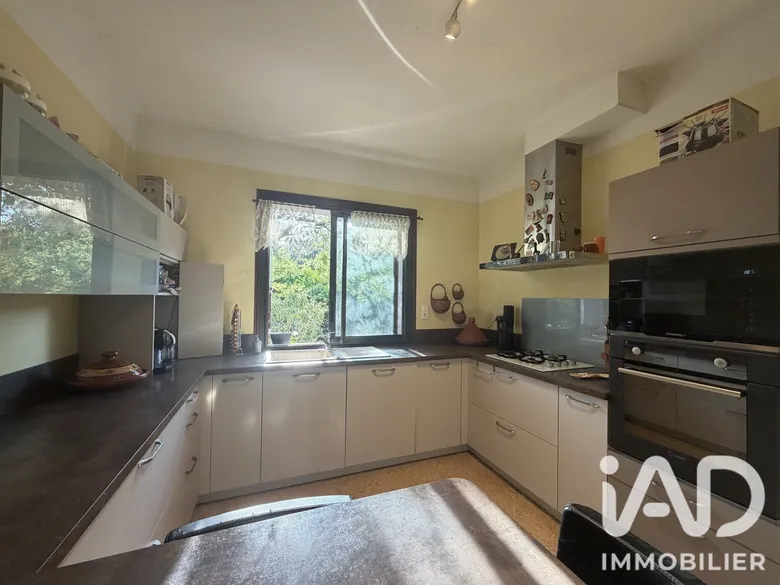 Maison 6 pièces 130 m² · à Six-Fours-les-Plages · 130 m² · 615 000 €