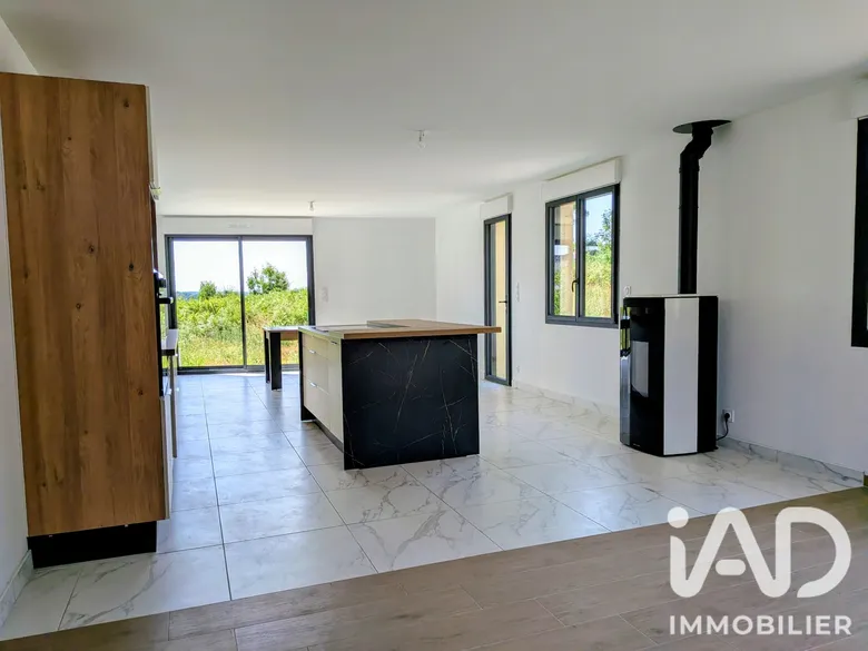 Maison 5 pièces 109 m² · à Saint-Ellier-du-Maine · 109 m² · 198 500 €