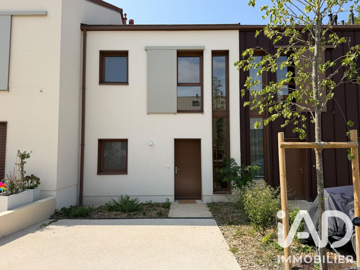 Maison 4 pièces de 84 m² à Coupvray (77700)
