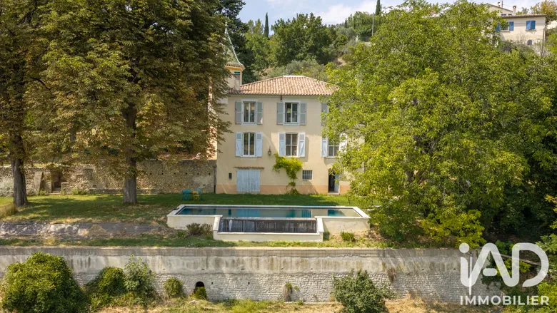 Maison 7 pièces 222 m² · à Valensole · 222 m² · 970 000 €