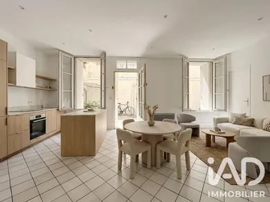 Apartment in La Rochelle (17000)