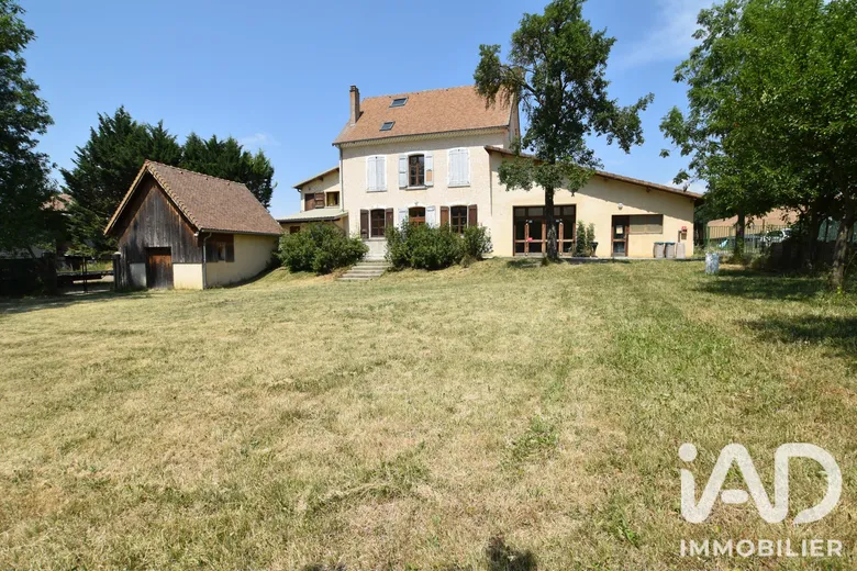 Maison 16 pièces 480 m² · à Châtel-en-Trièves · 480 m² · 450 000 €