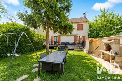Maison à Saint-Denis (93200)