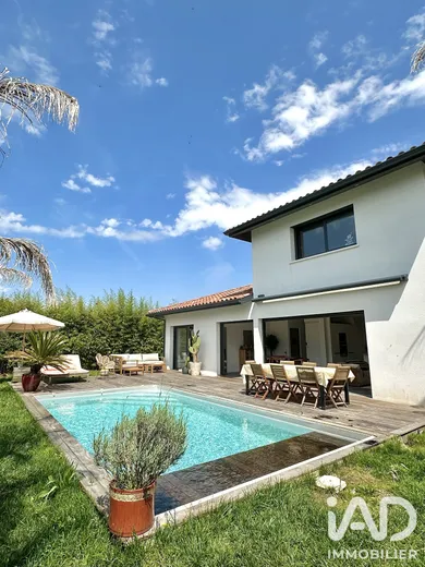 House in Tosse (40230)