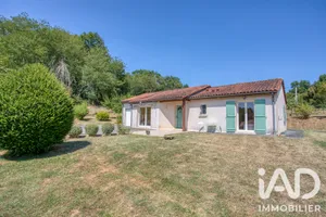 Maison traditionnelle à Vitrac (24200)